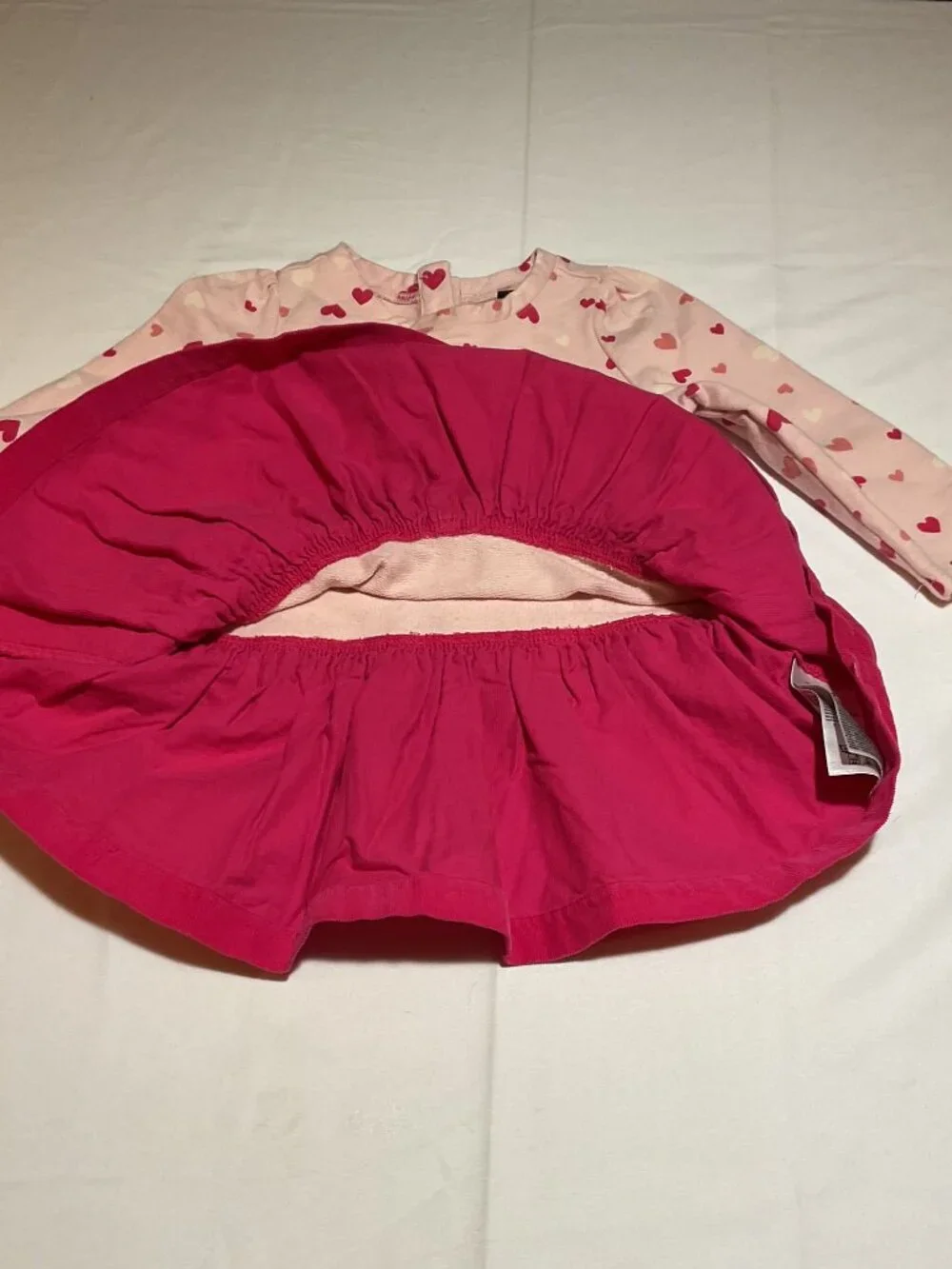 Gap Baby Girls 12-18 Months Pink Heart Bow Long Sleeve Corduroy Bottom Dress